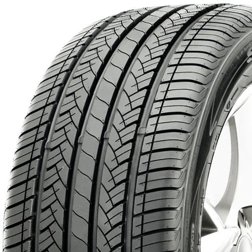 Westlake SA07 All Season P195/45R16 84V XL Passenger Tire Fits: 2012 Fiat 500 Abarth, 2013-18 Fiat 500 Abarth Cabrio